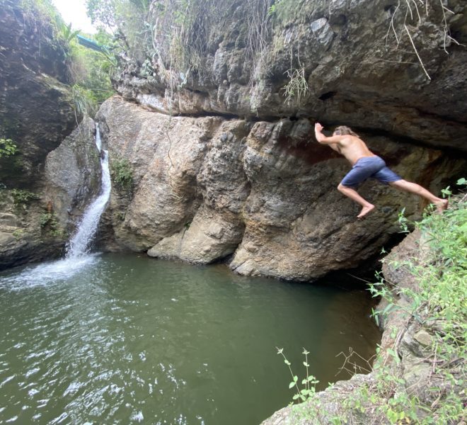 Impressive property with waterfall and creeks, 45 minutes away from Vilcabamba - Ecuador