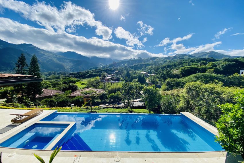 Luxury Home Vilcabamba Jacuzzi Pool