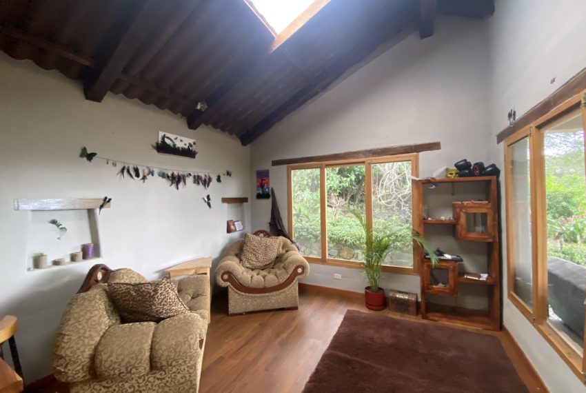 1503787F-BB22-4DA6-82B1-89CC5CA1CD3B