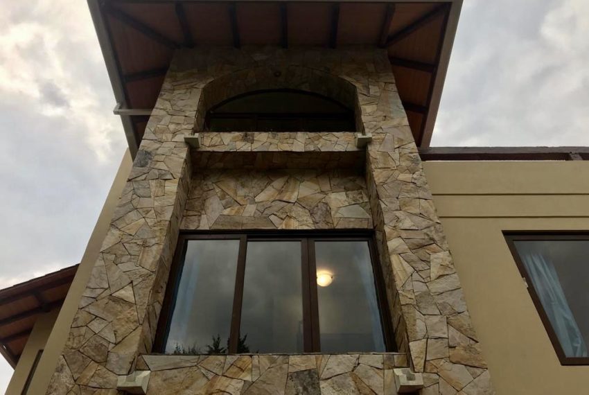 1B9D403A-677E-4DCC-B454-AC6E2D453363