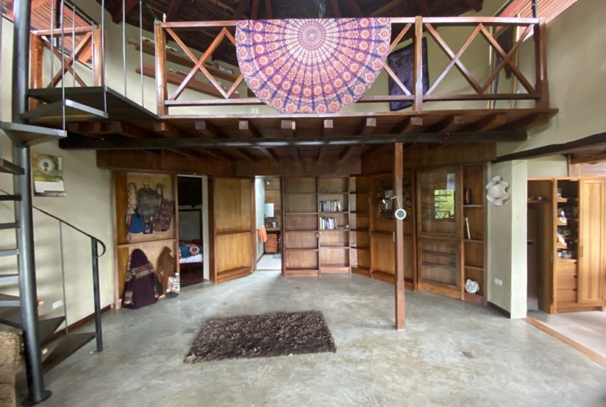 4289DBCD-6DCE-469F-B078-E68F4643440D