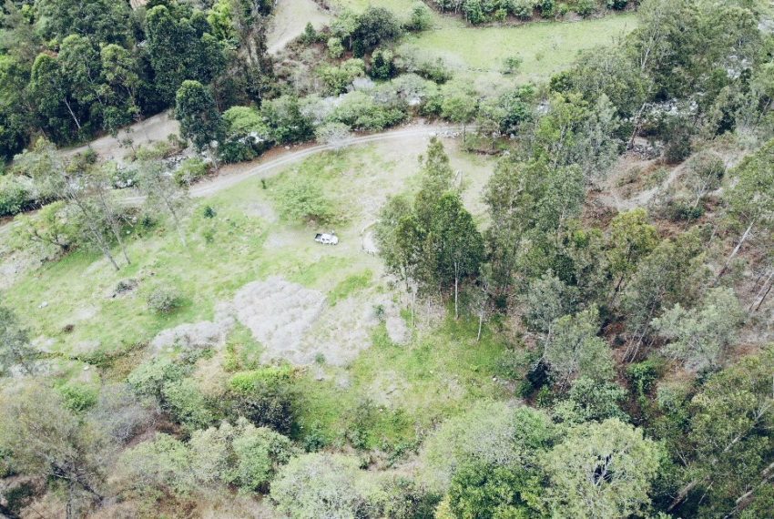 5765D0D7-01FB-45FA-A727-CE56961DE3CB