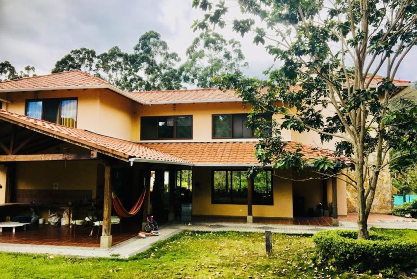 8AF99D2B-97F2-4450-A27F-AB82008C062A