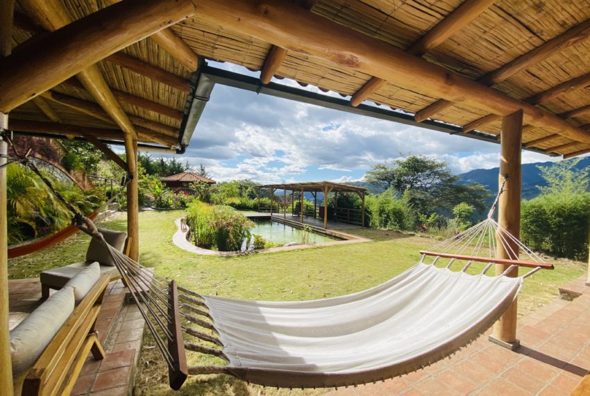 9AF0F72E-E4CA-4966-8389-962A9520F39E