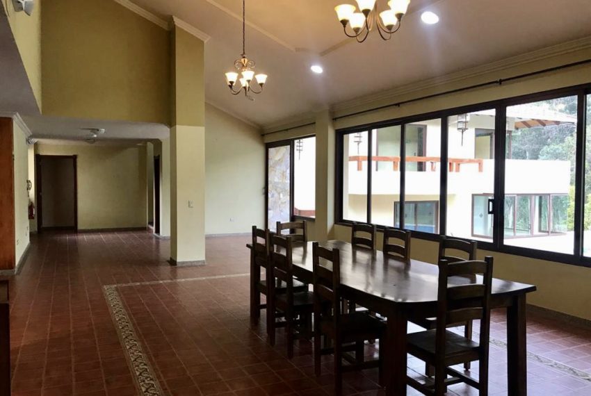 AFADDE2B-42F6-4984-95F6-33B7A189AFBC