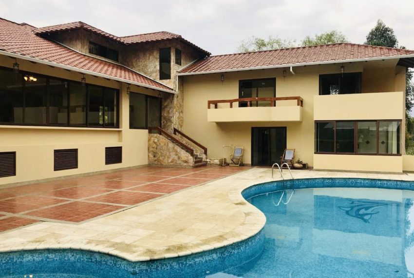 E295B0A6-1735-444F-B7F8-382A724E4165