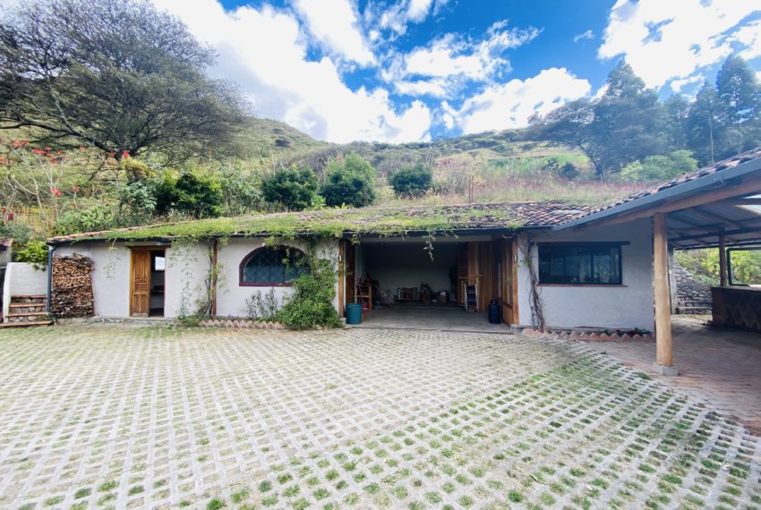 EC68F149-F0B5-49DA-8A91-63F650DA45A2