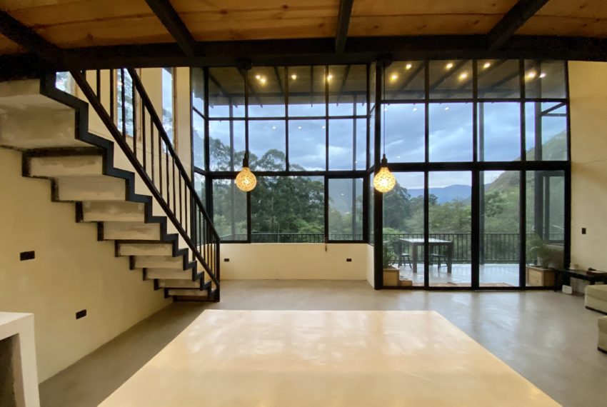 01100270-B378-4B23-BA45-04941FCCC12D