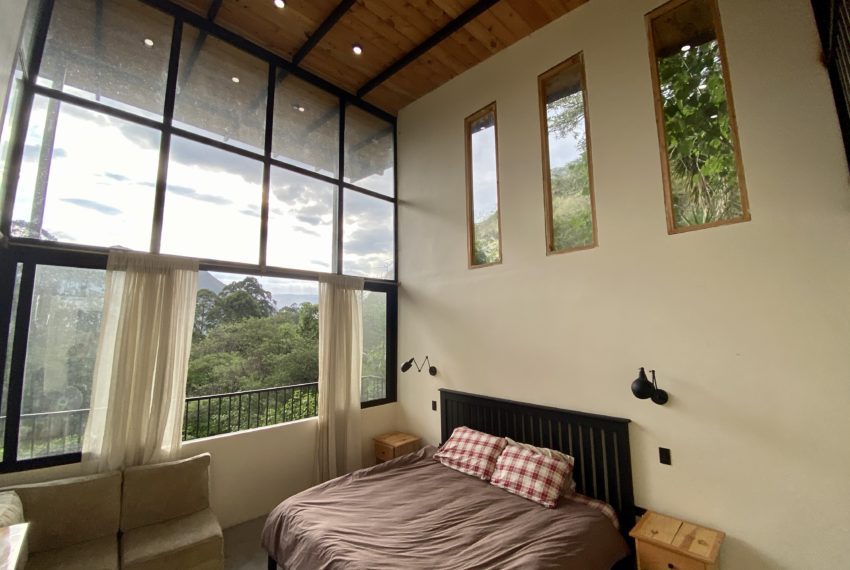 89884121-3D51-4154-B906-253758C30FDE