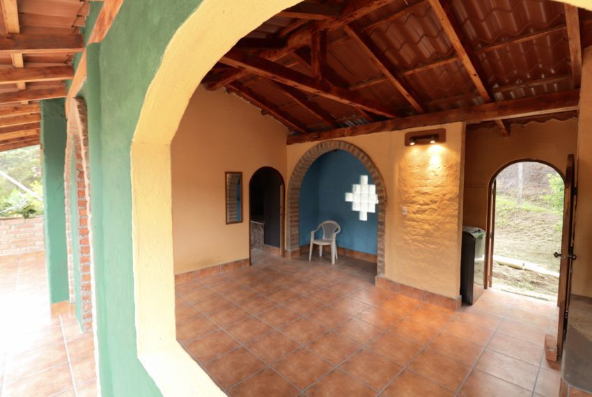 387AA9B9-DAA8-4C5C-8B19-E1F25BD6B7C1