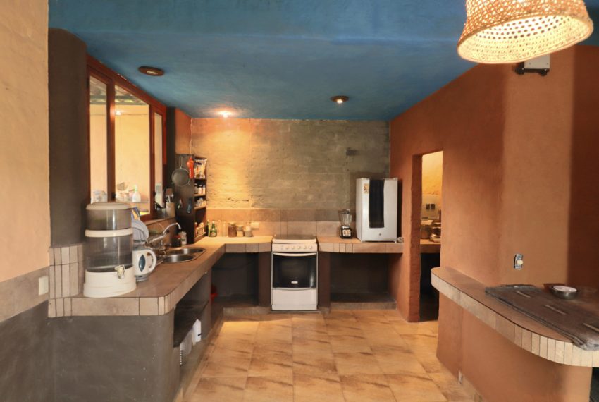 8FEF5D7D-B1C2-4ED6-9C54-A537542D29B9