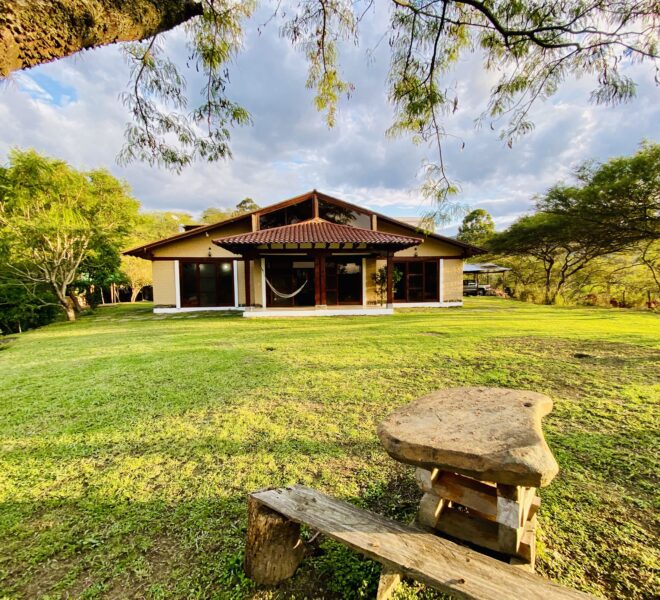 4 Bedroom House for Rent Vilcabamba. Stunning views